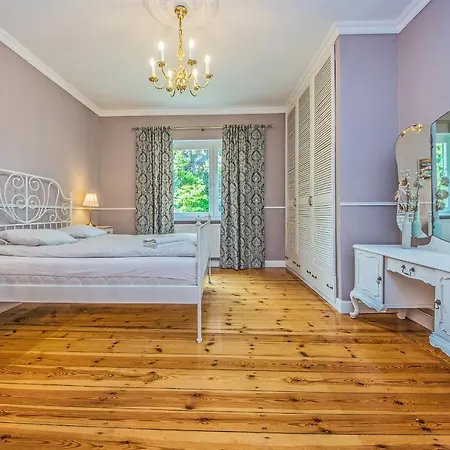 Daire Victus Apartamenty, Debowa