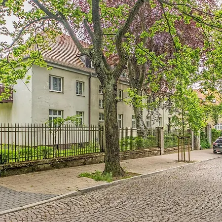 アパート Victus Apartamenty, Debowa