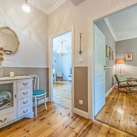 アパート Victus Apartamenty, Debowa *